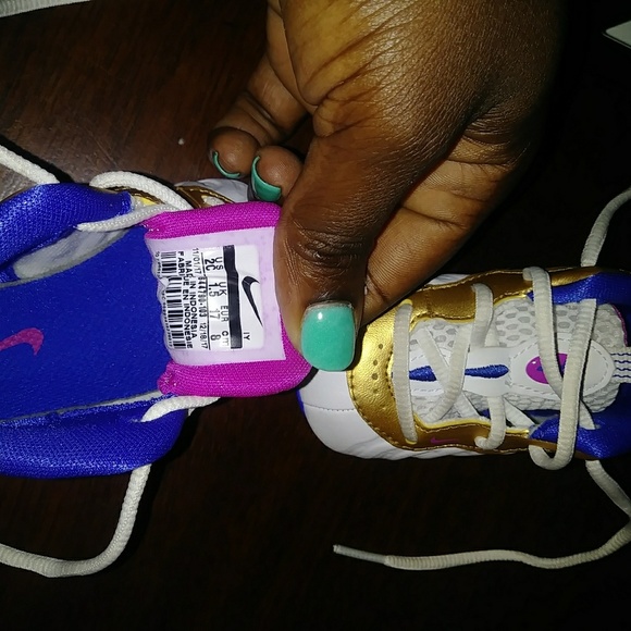 Shoes - Picture 2 of 2